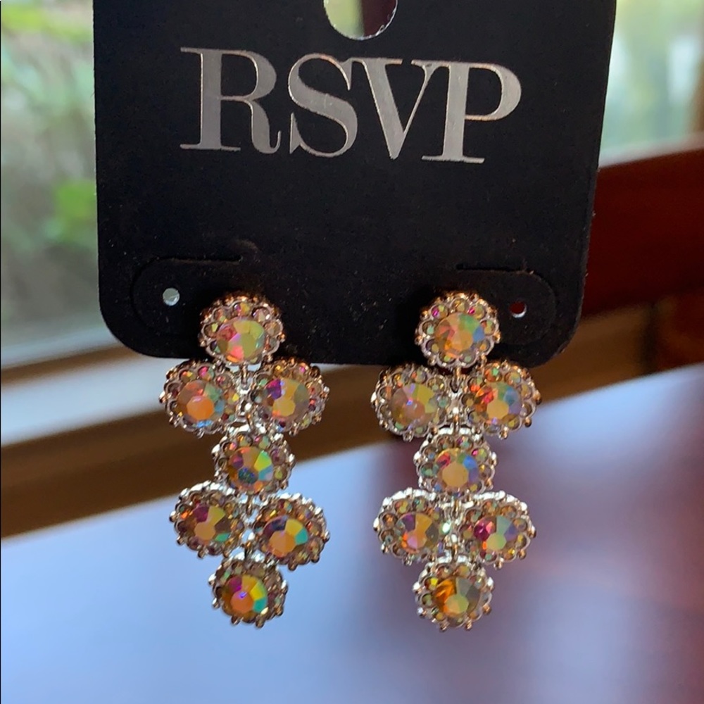 NWT Iridescent drop pierced earrings